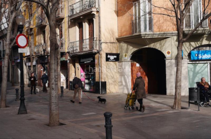 Foto 8e1f290a-a0cf-43ce-bd77-70d80e18e8f9. Pas-de-porte local commercial avec chauffage dans El Clot Barcelona