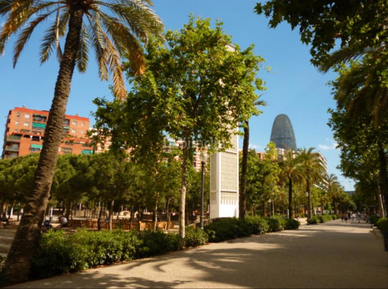 Foto 42df3d9a-b64d-4f57-a584-1ba72c92bf1d. Transfer business premise with heating in El Clot Barcelona