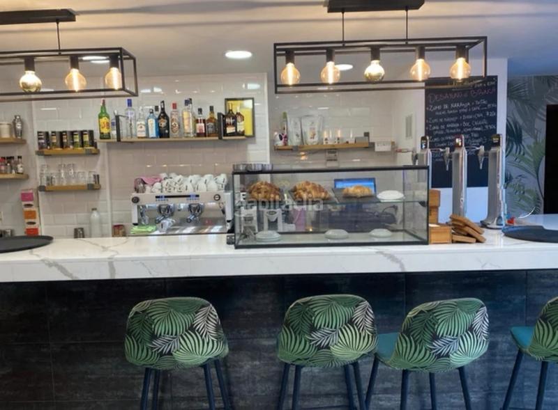 Foto 72d0c89a-5e30-4e27-9412-6c5a7490a798. Transfer business premise with heating in Turó de la Peira Barcelona