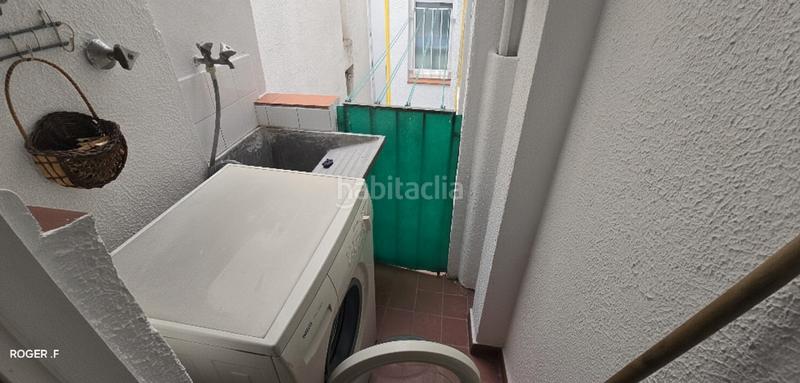 Foto 0e5086cf-ec90-409b-ac85-ea94089ec5b0. Piso atico con balcón y vistas despejadas. en El Camp de l´Arpa del Clot Barcelona