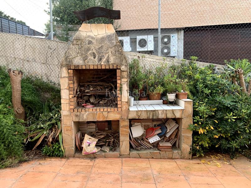 Foto aa7317d8-0691-49bc-9c08-3f767c40eebd. Casa con camino riscaldamento parcheggio in Corbera de Llobregat