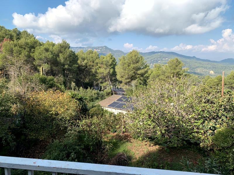 Foto 53fb76f8-0913-4d1a-9487-e2cffe409f4e. Haus mit kamin heizung parking in Corbera de Llobregat