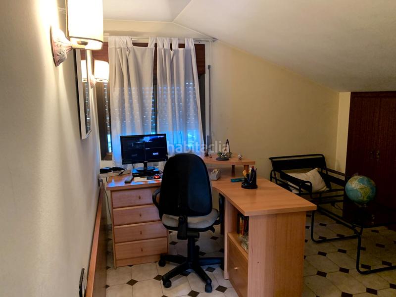 Foto b9a8ab30-40a3-4d0e-ae73-f375e52c7e9c. Haus mit kamin heizung parking in Corbera de Llobregat