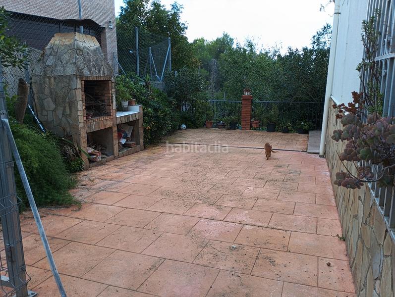 Foto badbd620-d93d-4fec-b8f3-fb5f493330f1. Haus mit kamin heizung parking in Corbera de Llobregat