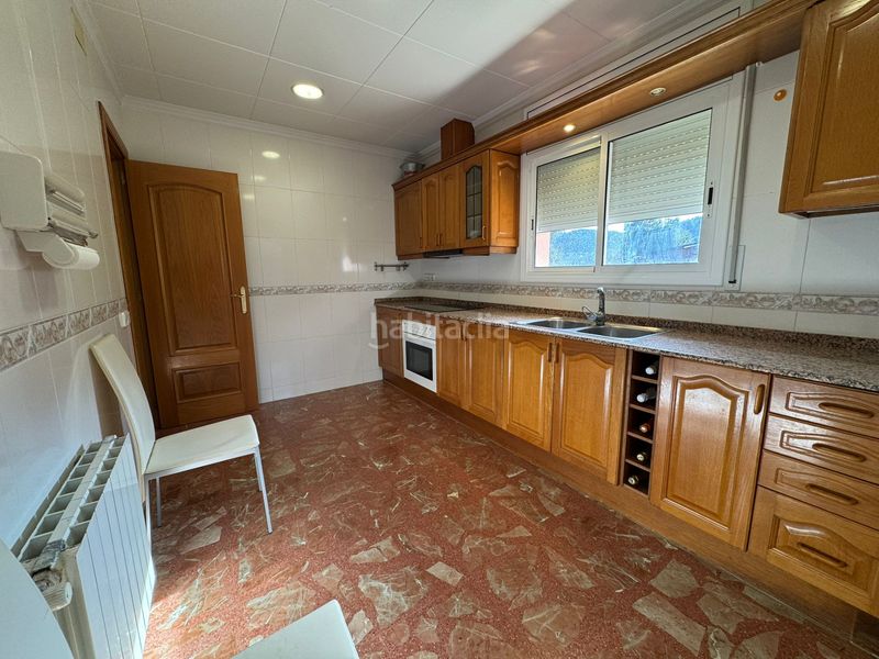 Foto 0cc71e60-ad53-44e9-bb5b-8f0156fa766a. Casa amb xemeneia calefacció aparcament piscina a Vallirana