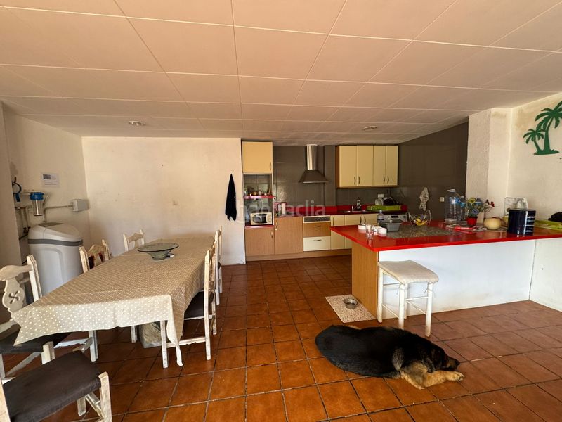 Foto 0e17f124-9895-4df7-a4a7-e49a7b4cb60a. Casa amb xemeneia calefacció aparcament piscina a Vallirana