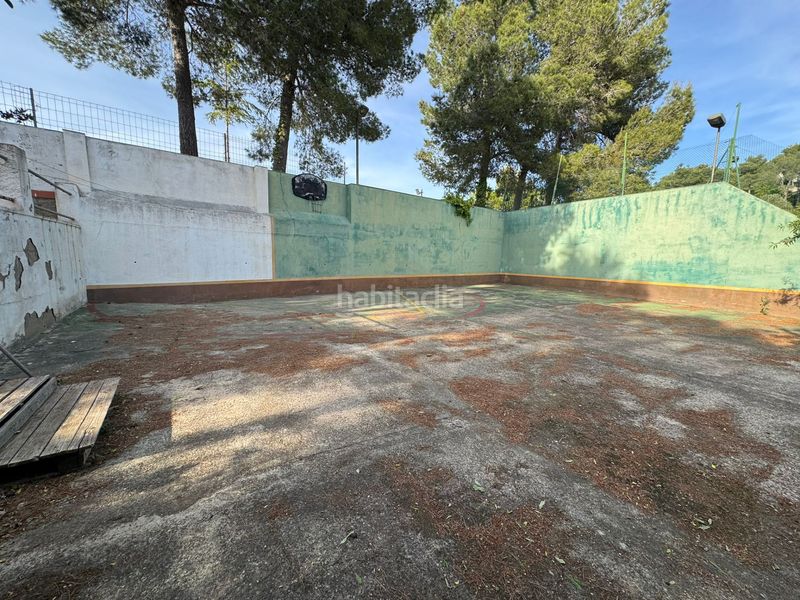 Foto 165545fb-b8c8-48a5-9fca-6487402e540c. Casa amb xemeneia calefacció aparcament piscina a Vallirana