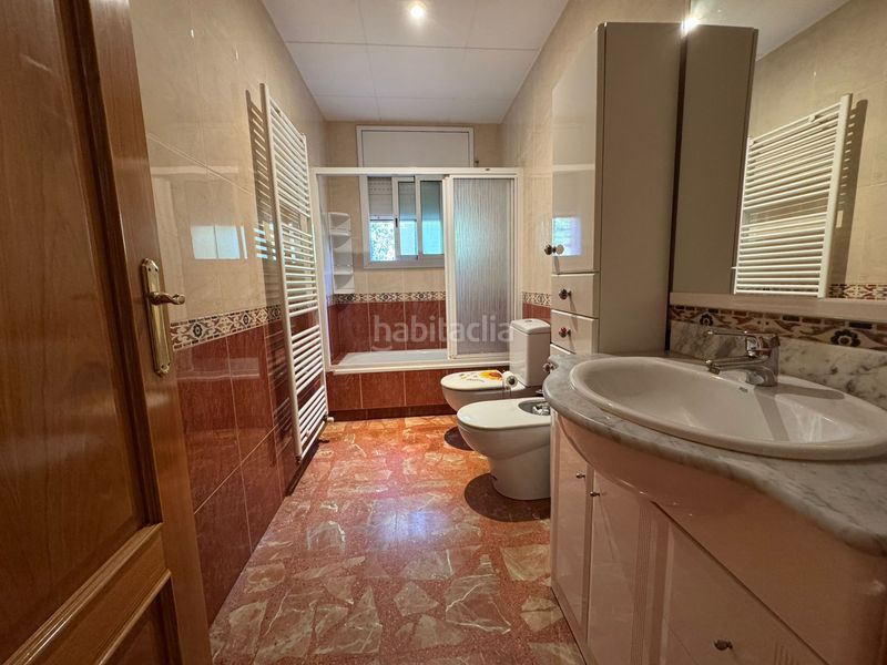 Foto 1fc460e9-639f-4558-b099-e6cc53444904. Casa amb xemeneia calefacció aparcament piscina a Vallirana