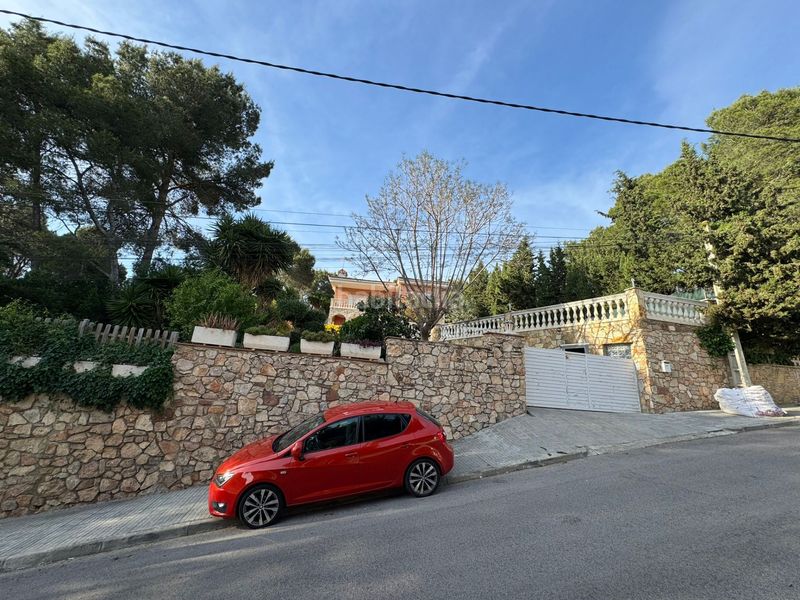 Foto 44d8b8d5-239c-45d0-ada1-83ca0ca77f05. Casa amb xemeneia calefacció aparcament piscina a Vallirana