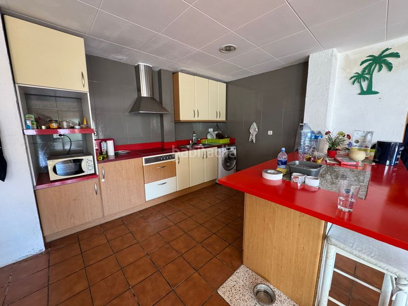 Foto b31d23f2-4313-4abd-837d-ab85687b2423. Casa amb xemeneia calefacció aparcament piscina a Vallirana