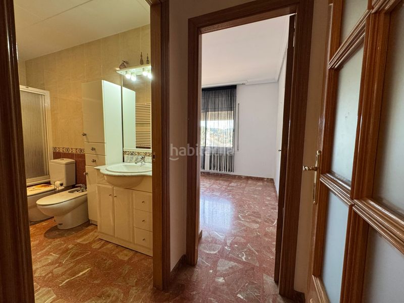 Foto e6f263d7-f128-4fb7-a9d3-9148e865879b. Casa amb xemeneia calefacció aparcament piscina a Vallirana