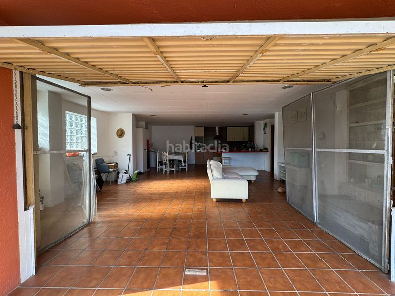 Foto f17b5f1d-16d7-43ae-8a69-8aa9fe9d4101. Casa amb xemeneia calefacció aparcament piscina a Vallirana