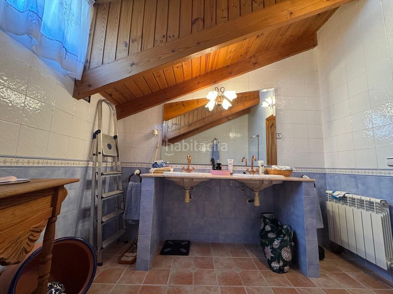 Foto 040a7513-f054-4db8-ae1c-54e453685cc9. Chalet en Corbera de Llobregat