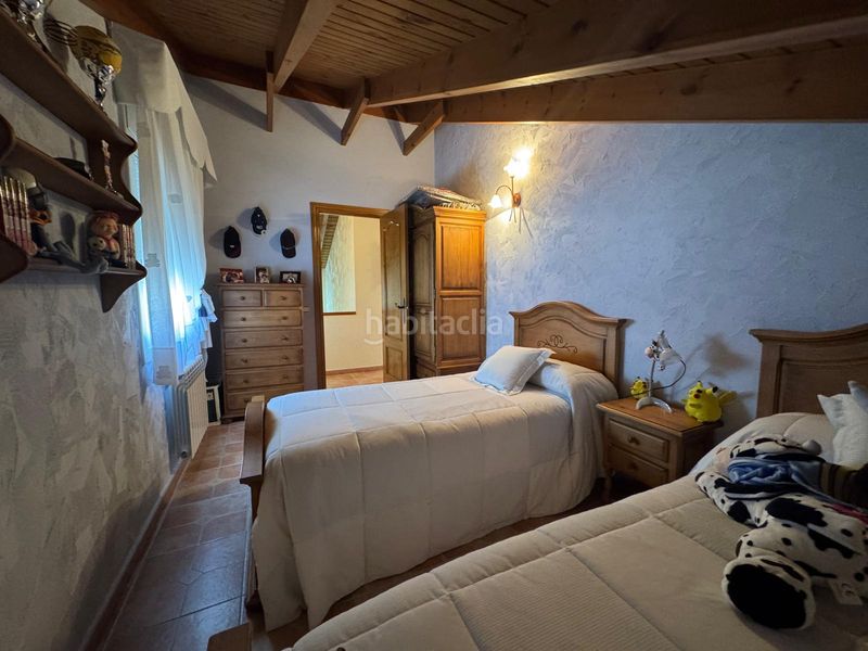 Foto 3950a0e0-0c09-437f-b641-d4faac3e6142. Chalet en Corbera de Llobregat