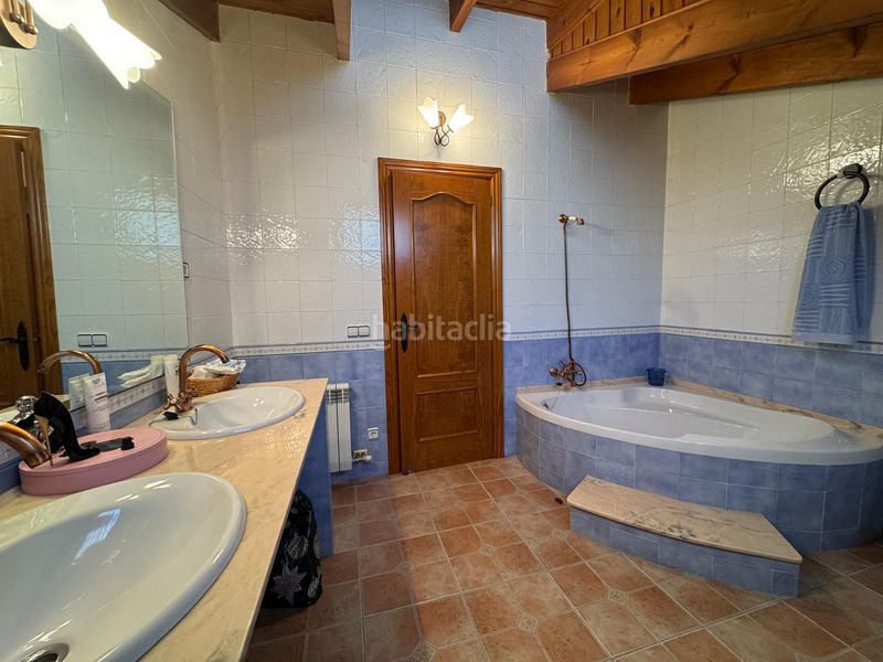 Foto 8bba5734-d916-46f3-ae75-b01adaf7d3e8. Chalet en Corbera de Llobregat