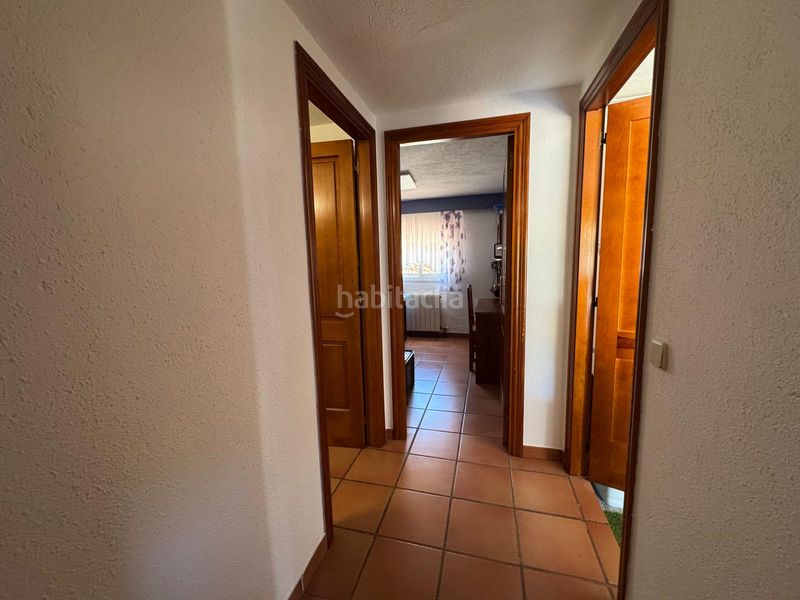Foto cf10acd6-d12a-4264-8dab-82810d5ff50a. Chalet en Corbera de Llobregat