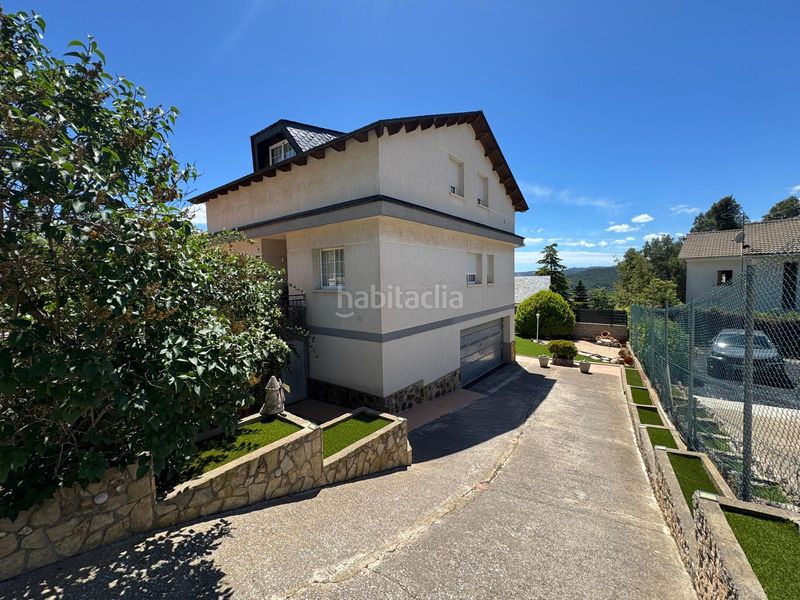 Foto ff675c6a-3cac-4e6a-96ff-d2014c8f581d. Chalet en Corbera de Llobregat