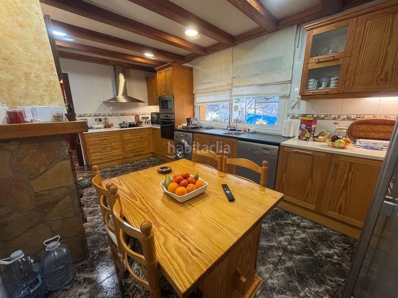 Foto b08cc44f-d11a-4f7c-8902-6ea35e88ab60. Casa amb xemeneia calefacció a Corbera de Llobregat