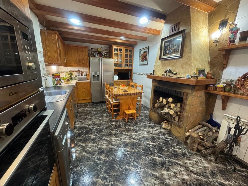 Foto d856ef8d-fe92-4480-9264-10c38fbec83c. Casa amb xemeneia calefacció a Corbera de Llobregat