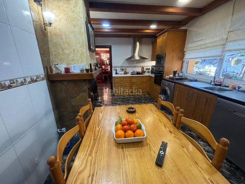 Foto e2edfb34-dbef-4120-9d54-cff472f08cb7. Casa amb xemeneia calefacció a Corbera de Llobregat