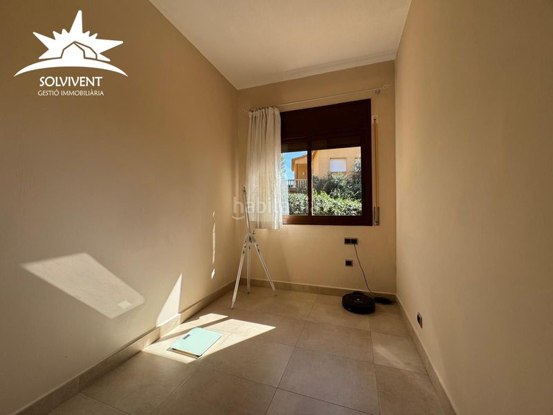Foto f3c85c42-d785-45b8-93d3-600e27b46839. Casa en Corbera de Llobregat