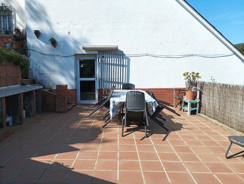 Foto fc32fc9f-88a0-43c5-9d45-d73822108c8f. Maison avec cheminée chauffage parking dans Cervelló