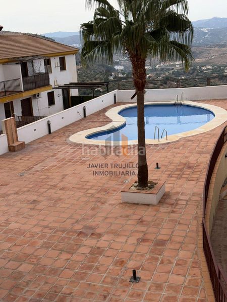 Foto 4bd0599d-8ba0-4e01-b7ab-939d627d0c73. Planta baixa amb aparcament piscina a Alcaucín