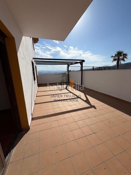Foto 9485ef51-b663-4b14-a0c9-4ea06f47a275. Planta baixa amb aparcament piscina a Alcaucín