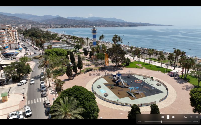 Foto cf489196-2c83-4ff0-8cc8-2882730e559b. Pis a Paseo Marítimo de Levante Torre del Mar