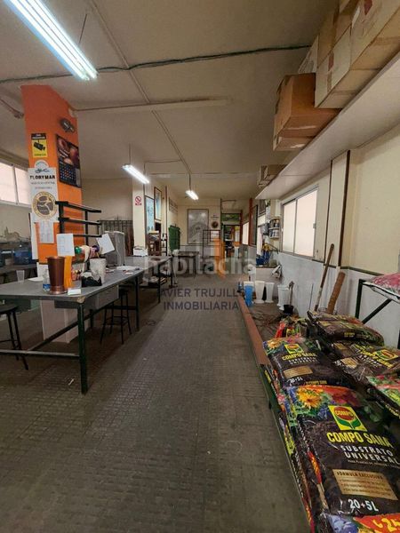Foto b255015f-30fd-43e6-b7e0-a12ae2fb438a. Alquiler local comercial en Camino Viejo de Málaga Vélez - Málaga
