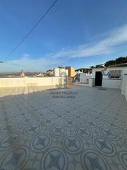 Casa adossada a Caleta de Velez