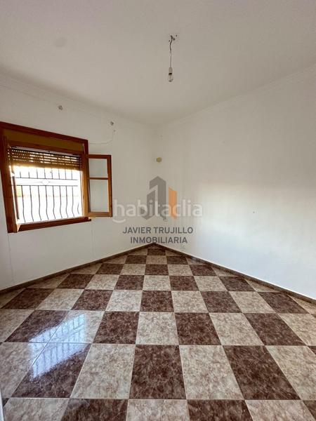 Foto 29434918-c64d-4ca4-afe4-312361fe3dc8. Semi detached house with parking in Caleta de Velez