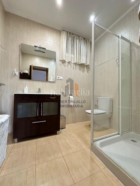 Foto 4d4a6565-6836-4eab-b1a0-8d3fc09befaf. Semi detached house with parking in Caleta de Velez