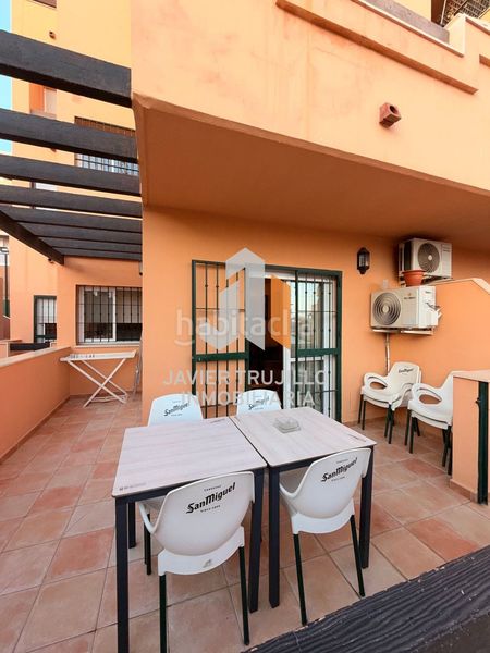 Foto ec15f17d-5f5d-421a-bbb3-0c878679b176. Lloguer apartament a Urbanización Santa Rosa Torrox