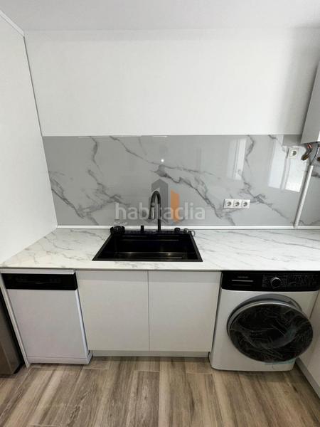 Foto ab0b1603-4891-4ccf-a486-437347eeb372. Flat with heating in Hispanidad - Vivar Téllez Vélez - Málaga