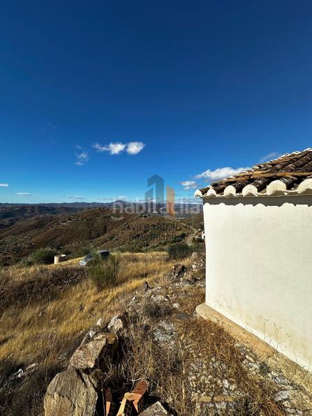 Foto 13c43d7b-4f98-4917-ae88-10324f3d6497. Masia amb aparcament a Canillas de Aceituno