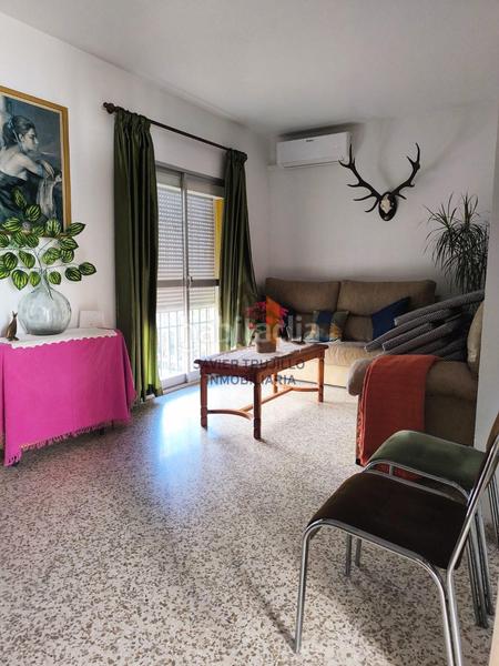 Foto 244a9d51-a699-465a-be40-4166a99c689d. Rent semi detached house in Trayamar Algarrobo