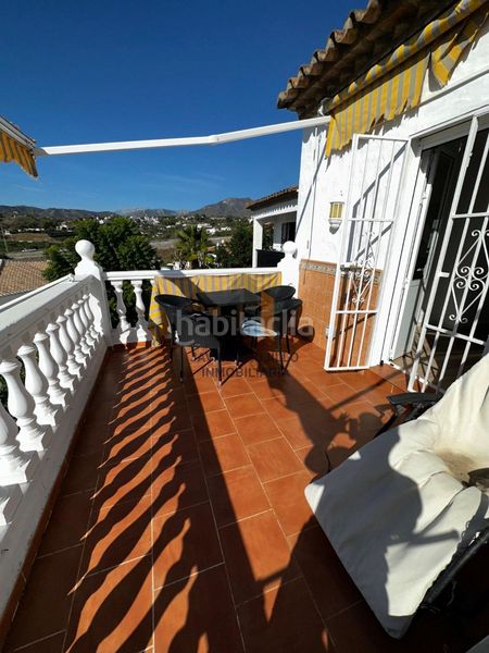 Foto 449ff5d2-305e-4a87-8448-b9aabd60d0ef. Casa adossada amb aparcament piscina a Avda Pescia - Ctra de Frigiliana Nerja