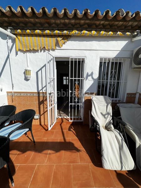 Foto a0cdfc10-73c4-4848-ba19-bed9555095f8. Casa adossada amb aparcament piscina a Avda Pescia - Ctra de Frigiliana Nerja