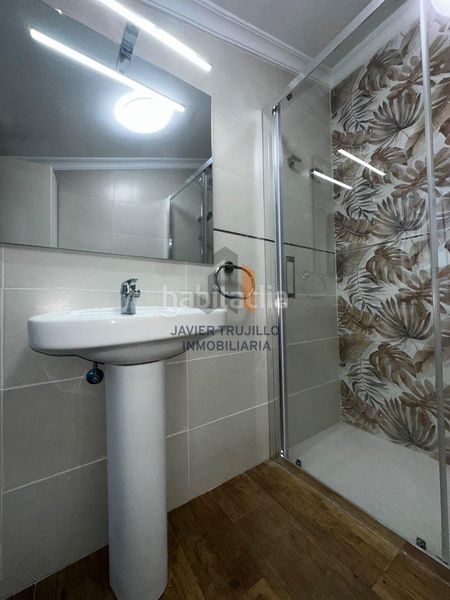 Foto b5285b1b-f7ee-4e22-a698-1a2f0cdc2e75. Casa adossada a Hispanidad - Vivar Téllez Vélez - Málaga
