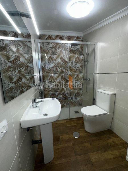 Foto c3ec93c3-8afb-4744-8c4f-2dbc8ab193a7. Casa adossada a Hispanidad - Vivar Téllez Vélez - Málaga