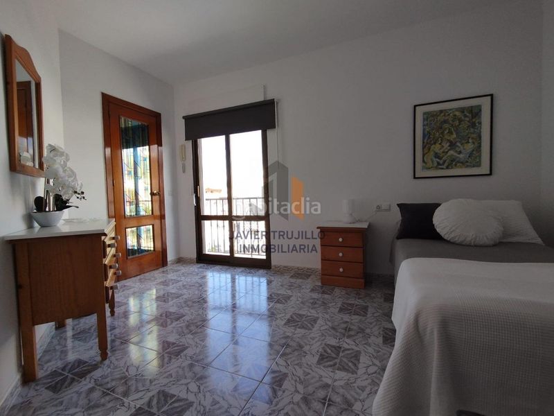 Foto 540bf65d-cc53-4217-b497-0abb57674d4b. Flat in Avda Pescia - Ctra de Frigiliana Nerja