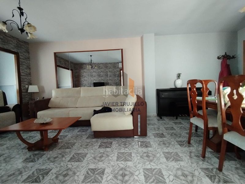 Foto 8ec8016b-fa37-4211-ae03-7445d8275e3b. Flat in Avda Pescia - Ctra de Frigiliana Nerja
