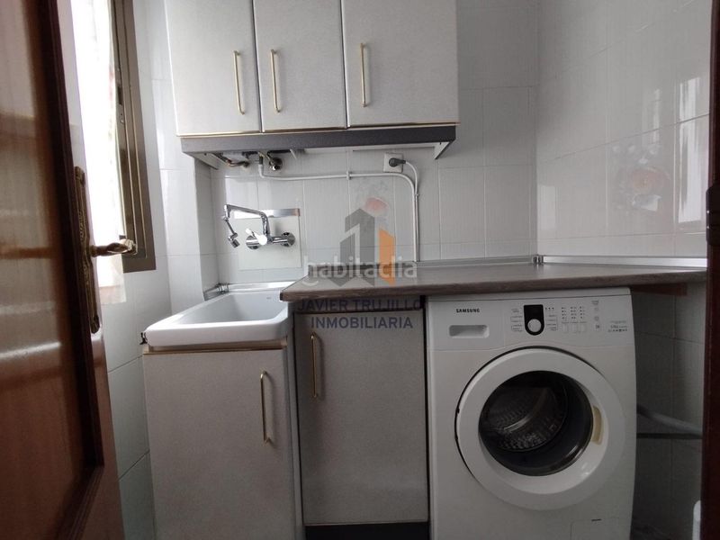 Foto 9646d65d-1e85-4e78-89ba-4c5f64e1a0e7. Flat in Avda Pescia - Ctra de Frigiliana Nerja