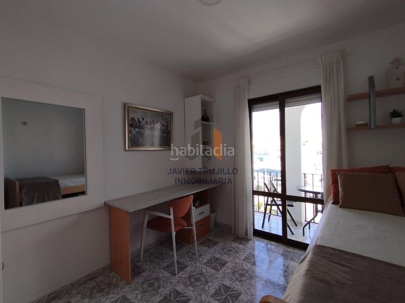 Foto 9d5a4129-86d8-48d8-b93f-b104afd39cf4. Flat in Avda Pescia - Ctra de Frigiliana Nerja