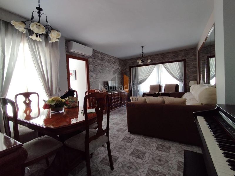 Foto a3df2d77-97f8-465d-a5af-4f75f7519798. Flat in Avda Pescia - Ctra de Frigiliana Nerja