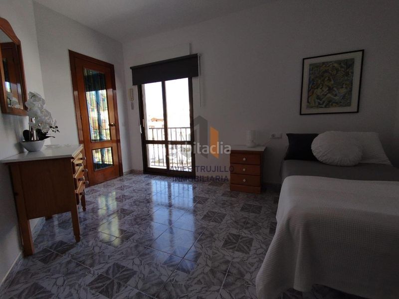 Foto a70d3b52-1572-4b48-92e8-fe9ab6022a7d. Flat in Avda Pescia - Ctra de Frigiliana Nerja
