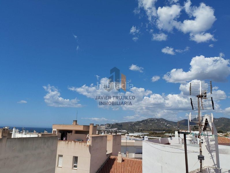 Foto ba125371-0986-4113-8ffd-4ed4156f3f4f. Flat in Avda Pescia - Ctra de Frigiliana Nerja