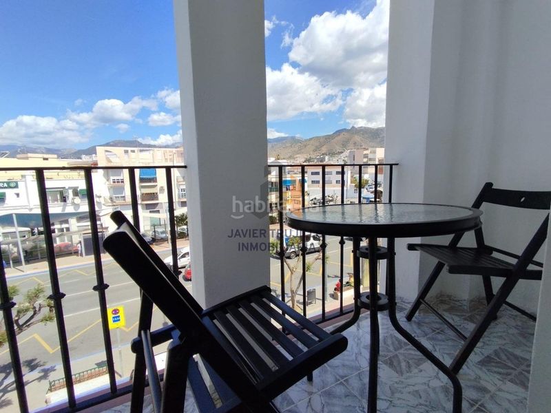 Foto c28d9136-d982-4f16-ad80-9ecbd27aac96. Flat in Avda Pescia - Ctra de Frigiliana Nerja