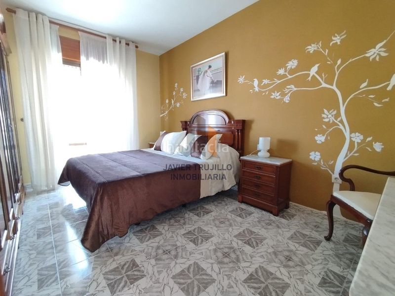 Foto d42c7a6f-9869-4c02-a219-2550b3b84386. Flat in Avda Pescia - Ctra de Frigiliana Nerja